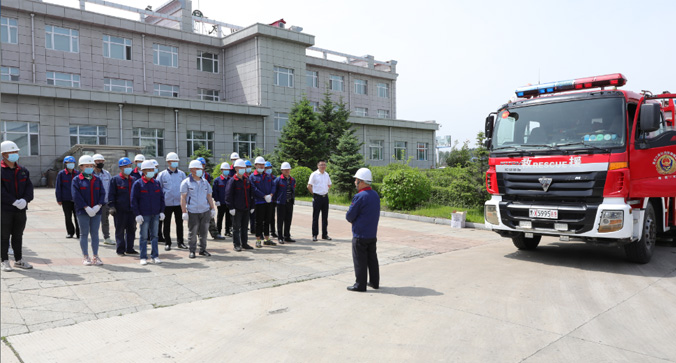 海倫市利民萬(wàn)佳鍋爐開展政企聯(lián)動(dòng)安全生產(chǎn)應(yīng)急演練活動(dòng)